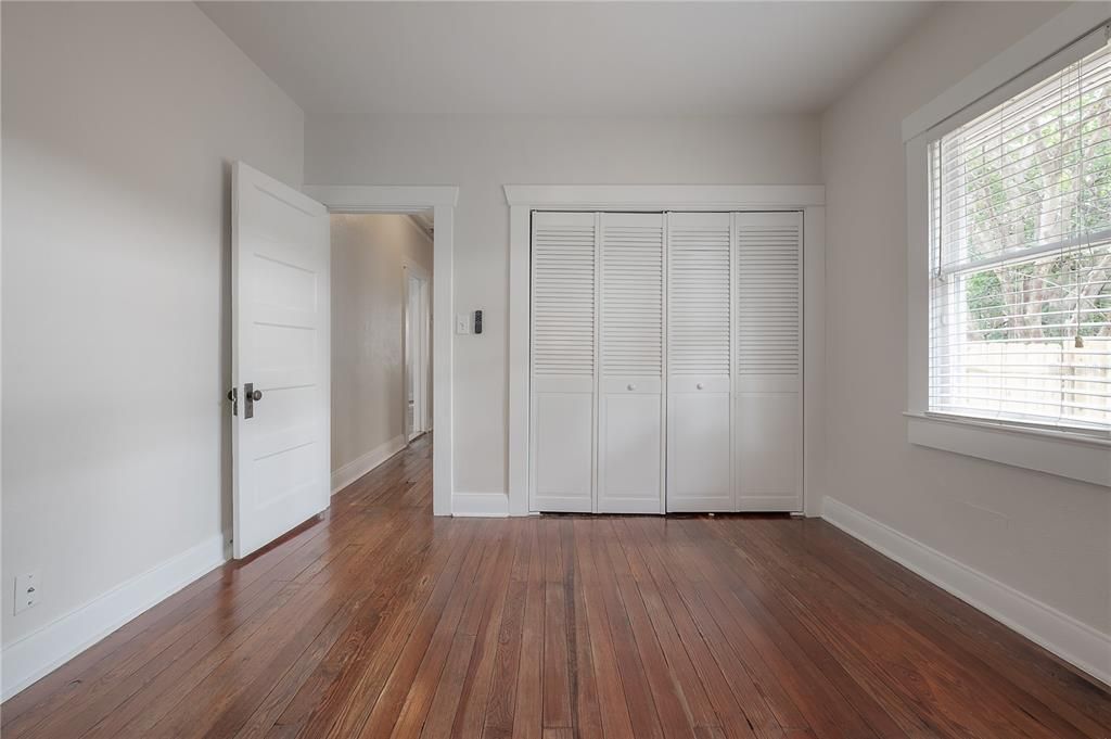 Active With Contract: $495,000 (3 beds, 2 baths, 1202 Square Feet)