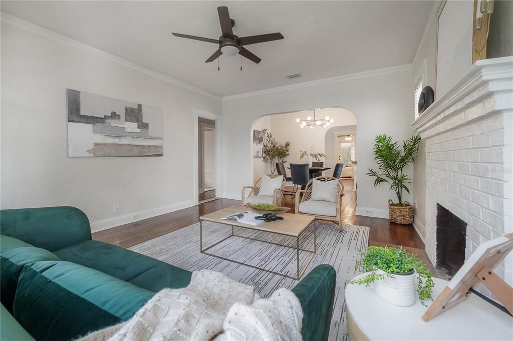 Active With Contract: $495,000 (3 beds, 2 baths, 1202 Square Feet)