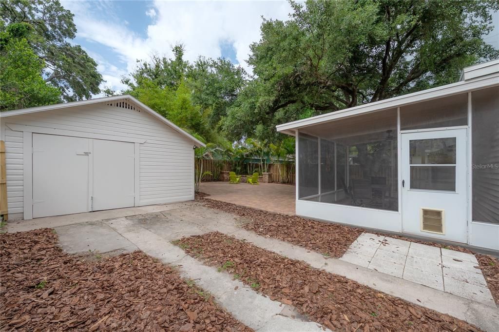 Active With Contract: $495,000 (3 beds, 2 baths, 1202 Square Feet)