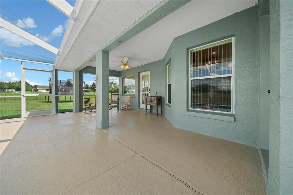 En Venta: $525,000 (3 camas, 2 baños, 1611 Pies cuadrados)