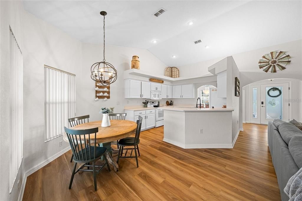 En Venta: $525,000 (3 camas, 2 baños, 1611 Pies cuadrados)