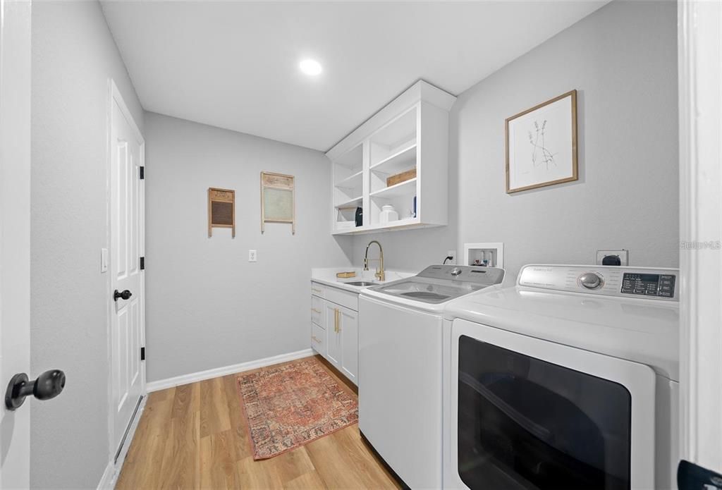 En Venta: $525,000 (3 camas, 2 baños, 1611 Pies cuadrados)