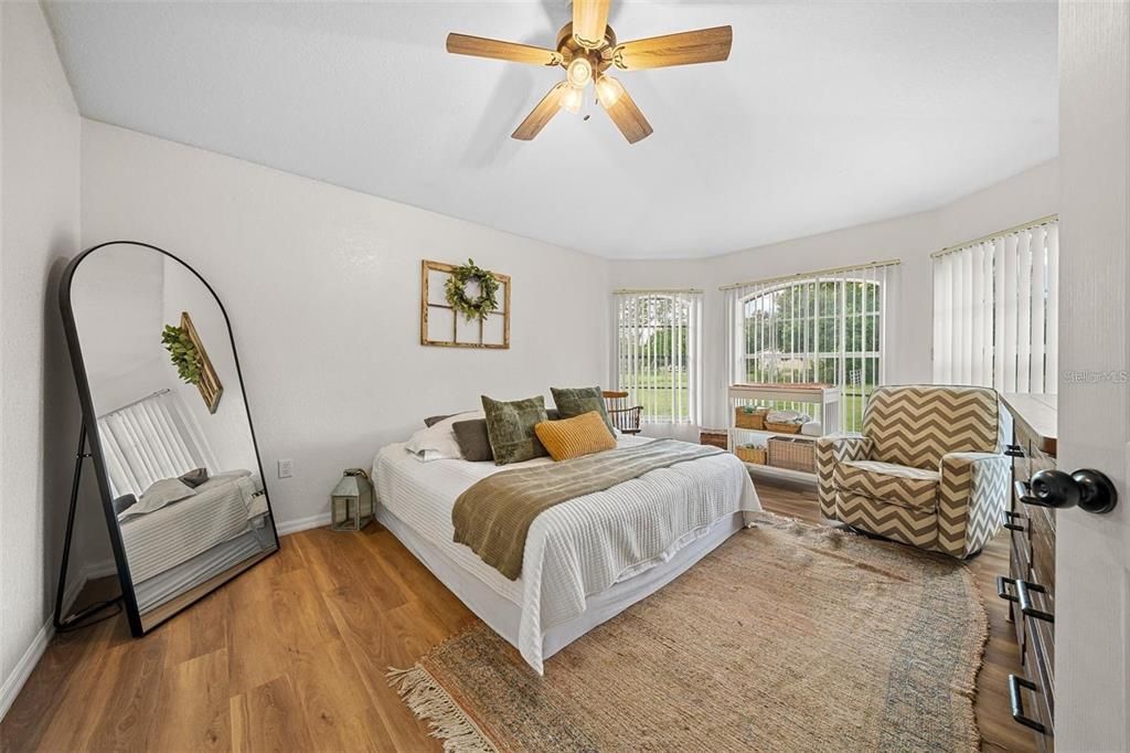 En Venta: $525,000 (3 camas, 2 baños, 1611 Pies cuadrados)