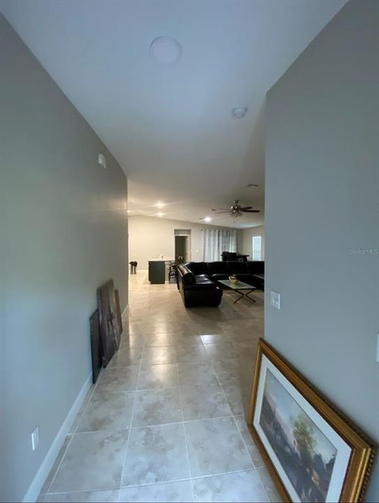 出租: $2,000 (4 贝兹, 2 浴室, 1821 平方英尺)