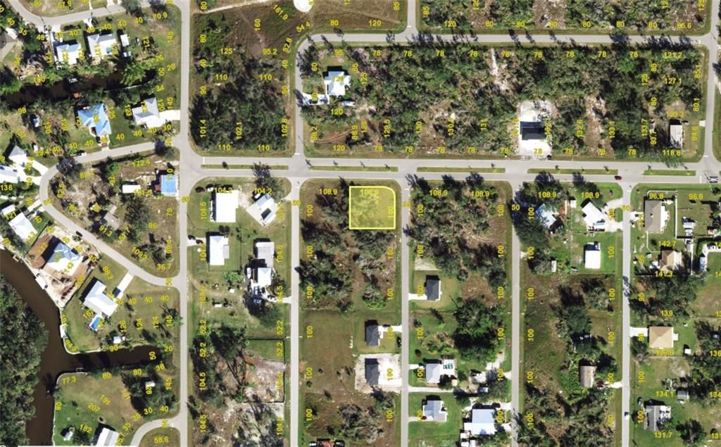 На продажу: $18,700 (0.25 acres)