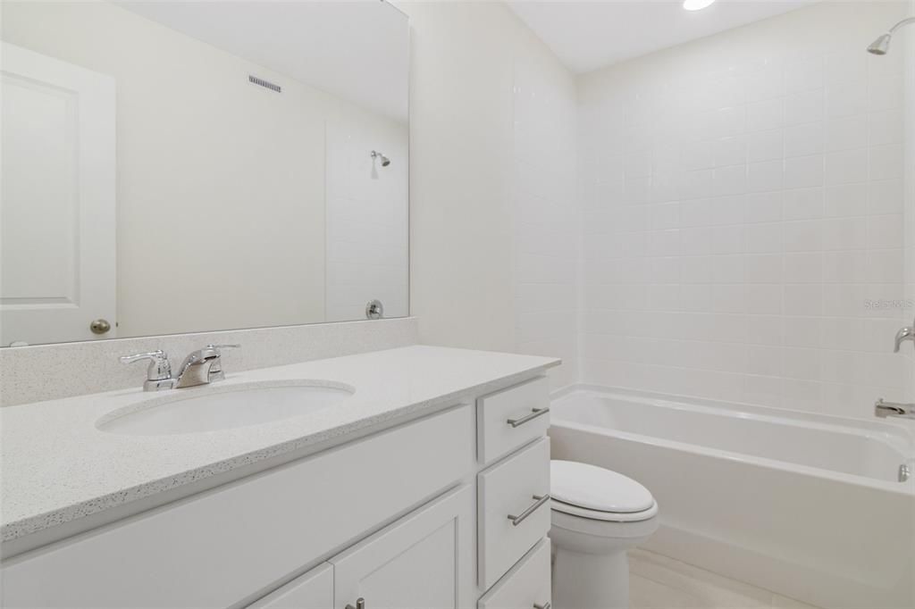 待售: $410,990 (3 贝兹, 2 浴室, 1544 平方英尺)