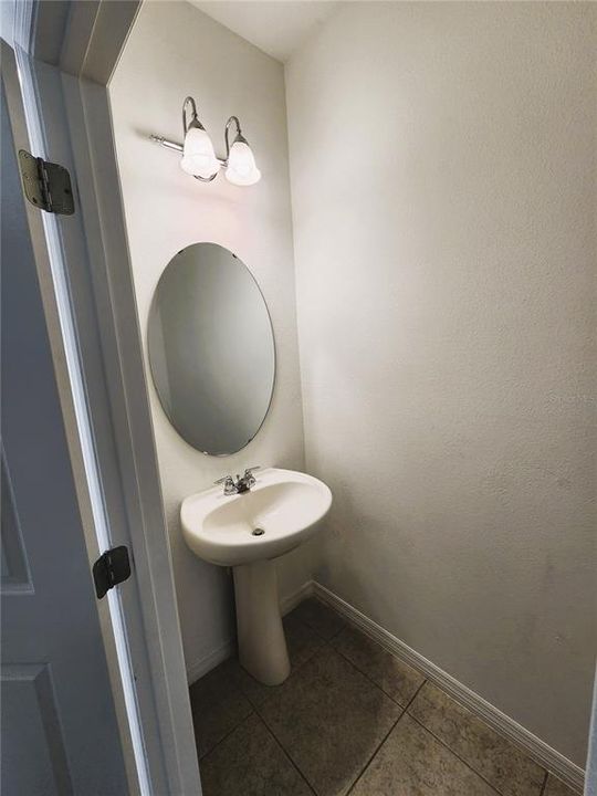 Activo con contrato: $265,000 (3 camas, 2 baños, 1570 Pies cuadrados)