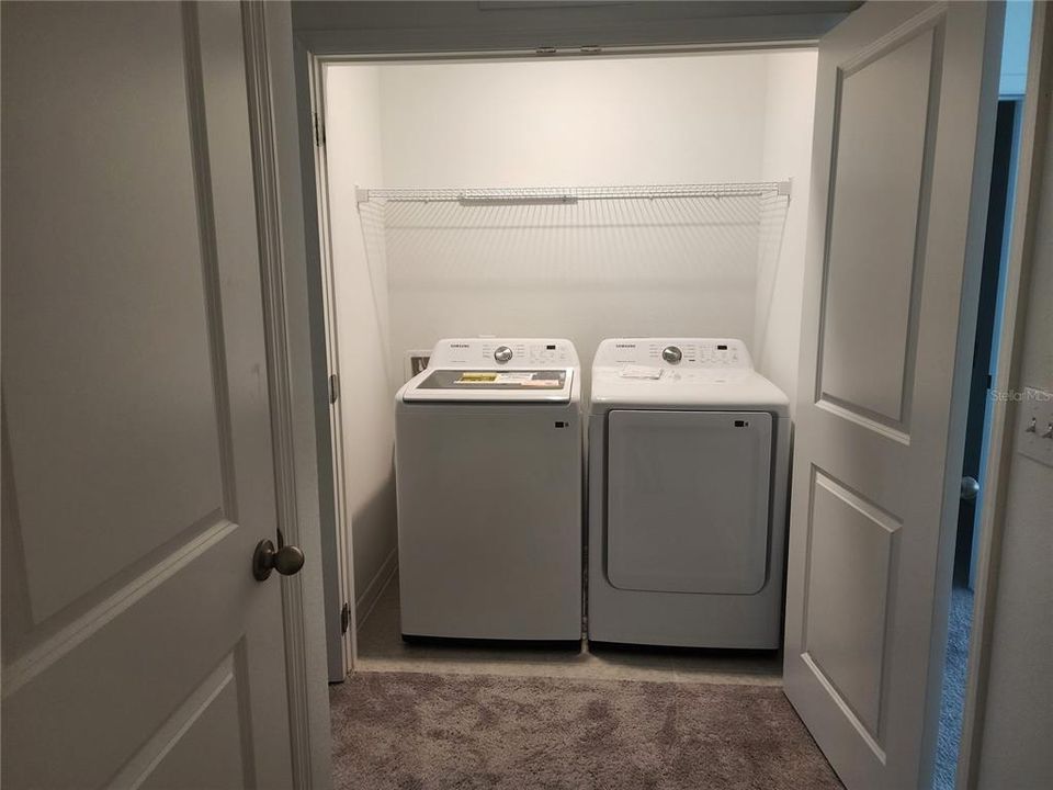 Activo con contrato: $265,000 (3 camas, 2 baños, 1570 Pies cuadrados)