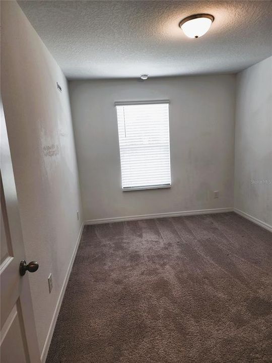 Activo con contrato: $265,000 (3 camas, 2 baños, 1570 Pies cuadrados)