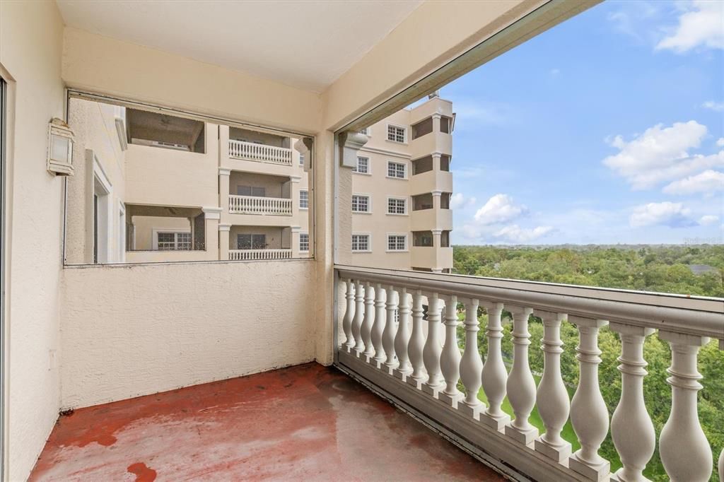 Active With Contract: $289,900 (2 beds, 2 baths, 1713 Square Feet)