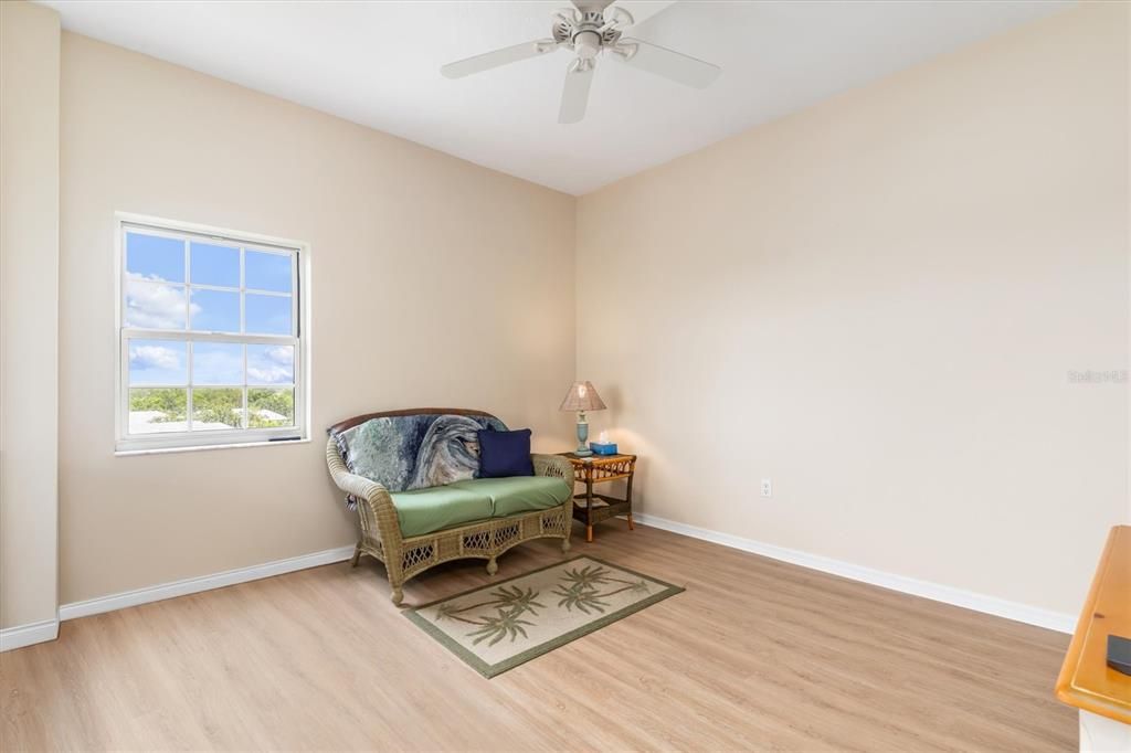 Active With Contract: $289,900 (2 beds, 2 baths, 1713 Square Feet)