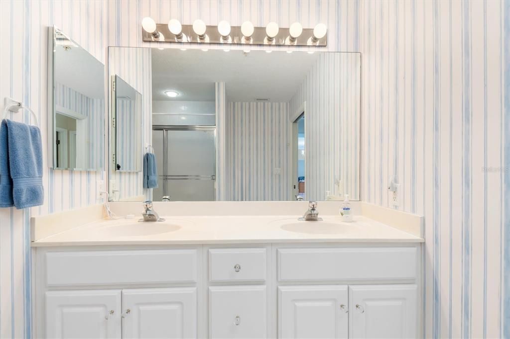 Active With Contract: $289,900 (2 beds, 2 baths, 1713 Square Feet)