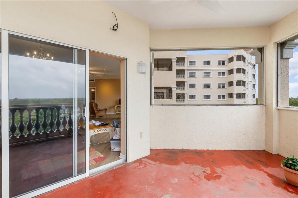 Active With Contract: $289,900 (2 beds, 2 baths, 1713 Square Feet)