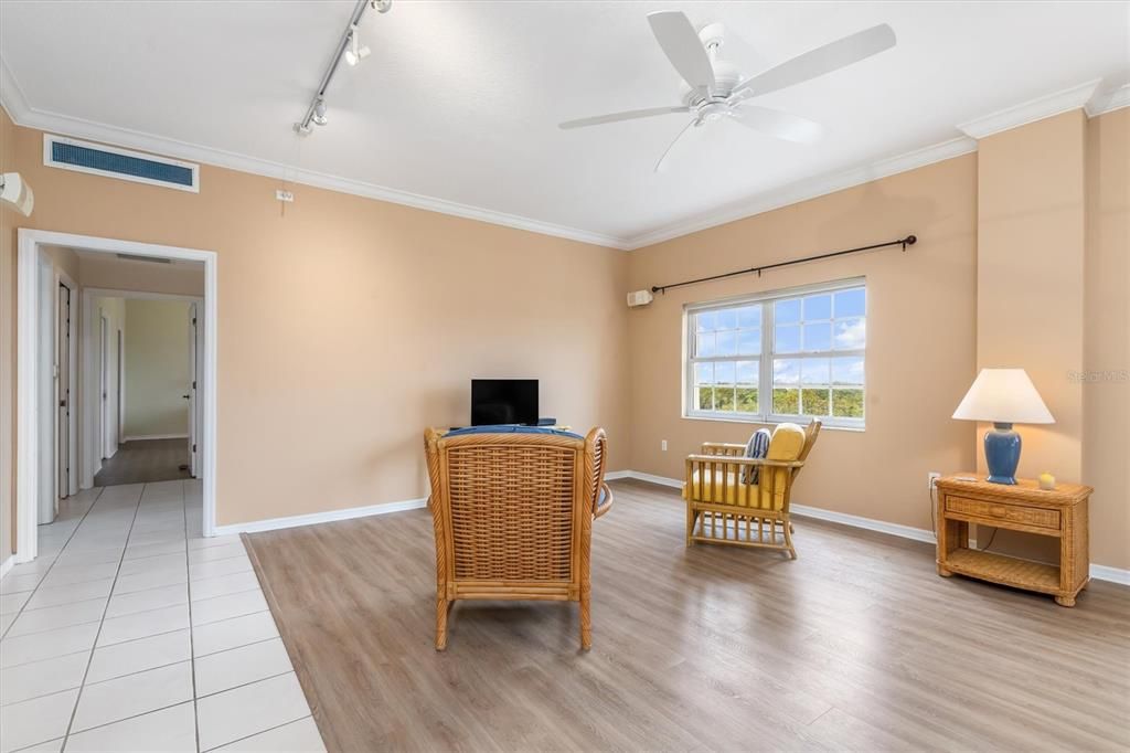 Active With Contract: $289,900 (2 beds, 2 baths, 1713 Square Feet)