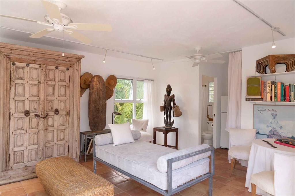 For Sale: $949,000 (3 beds, 3 baths, 1752 Square Feet)