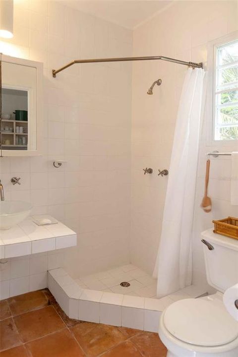 For Sale: $949,000 (3 beds, 3 baths, 1752 Square Feet)