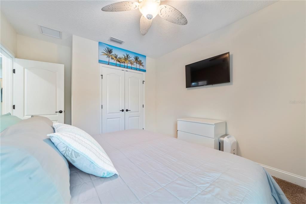 For Sale: $679,900 (3 beds, 3 baths, 2158 Square Feet)