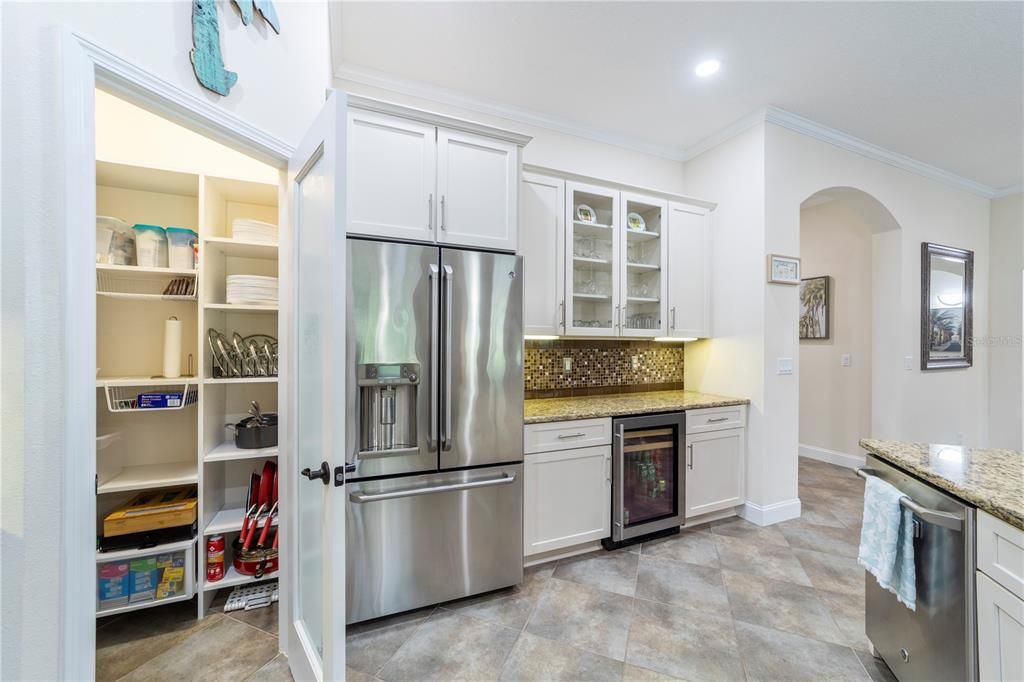 For Sale: $679,900 (3 beds, 3 baths, 2158 Square Feet)