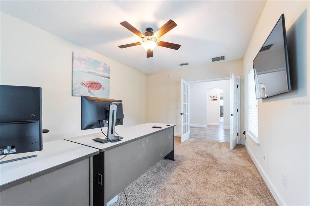 For Sale: $679,900 (3 beds, 3 baths, 2158 Square Feet)