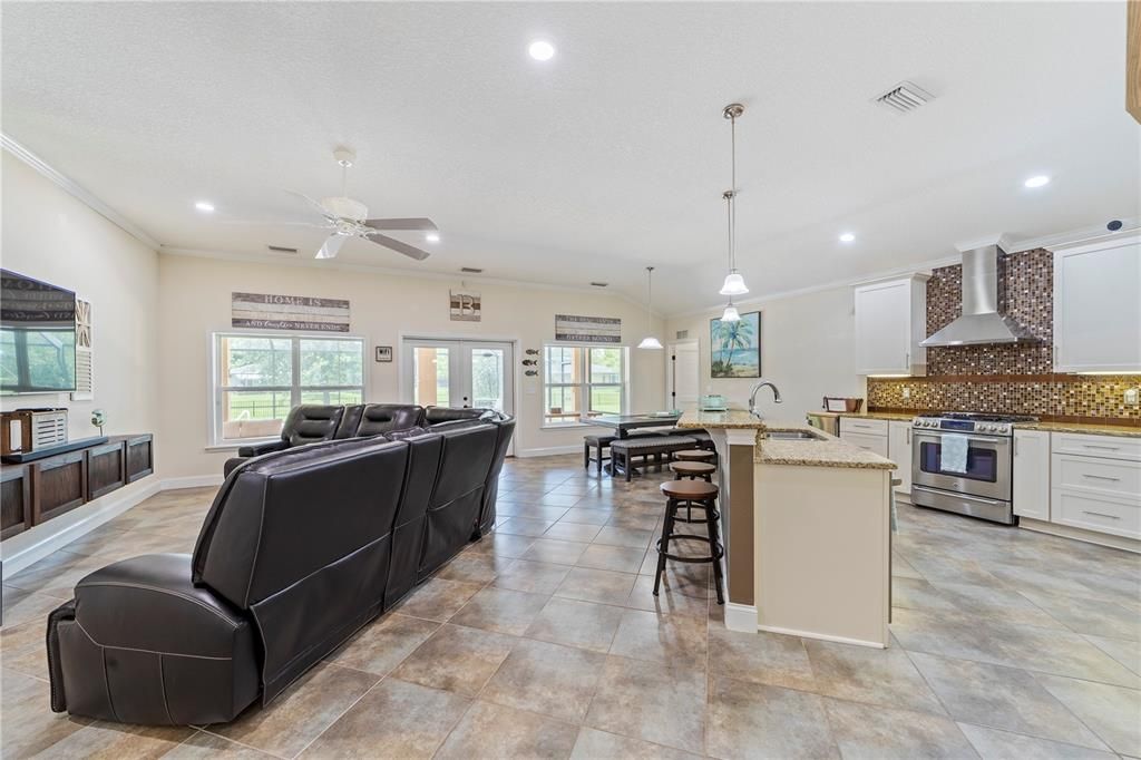 For Sale: $679,900 (3 beds, 3 baths, 2158 Square Feet)