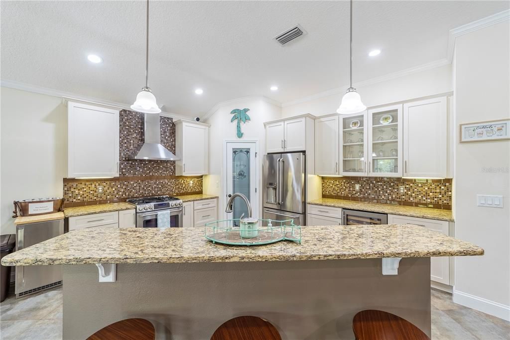 For Sale: $679,900 (3 beds, 3 baths, 2158 Square Feet)