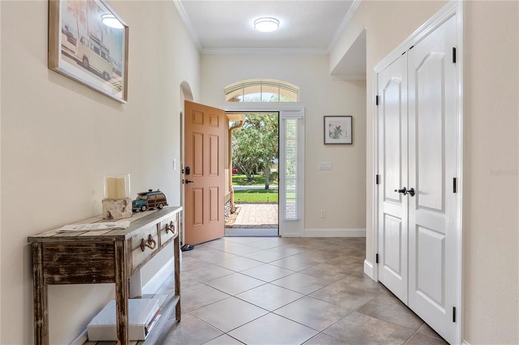 For Sale: $679,900 (3 beds, 3 baths, 2158 Square Feet)