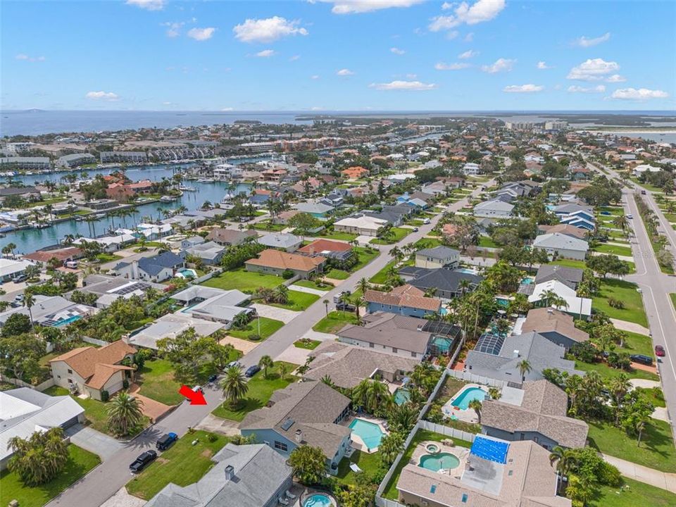 Active With Contract: $825,000 (3 beds, 2 baths, 2105 Square Feet)