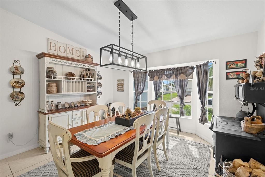 Active With Contract: $825,000 (3 beds, 2 baths, 2105 Square Feet)