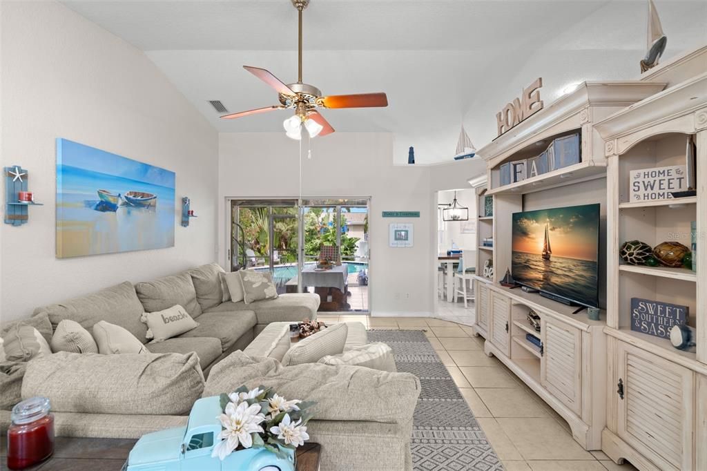 Active With Contract: $825,000 (3 beds, 2 baths, 2105 Square Feet)