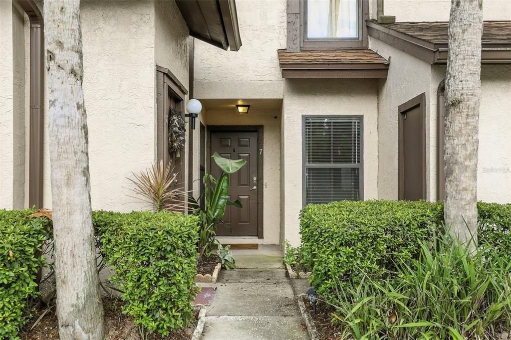 Activo con contrato: $182,900 (2 camas, 2 baños, 1000 Pies cuadrados)