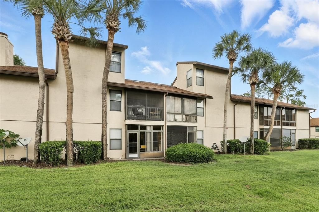 Activo con contrato: $182,900 (2 camas, 2 baños, 1000 Pies cuadrados)