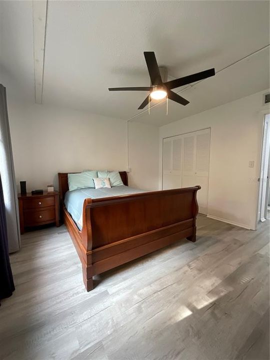 For Sale: $115,000 (2 beds, 1 baths, 826 Square Feet)