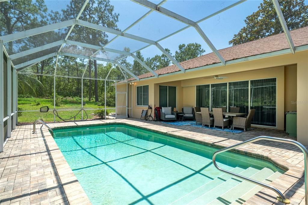 For Sale: $649,000 (4 beds, 3 baths, 2712 Square Feet)