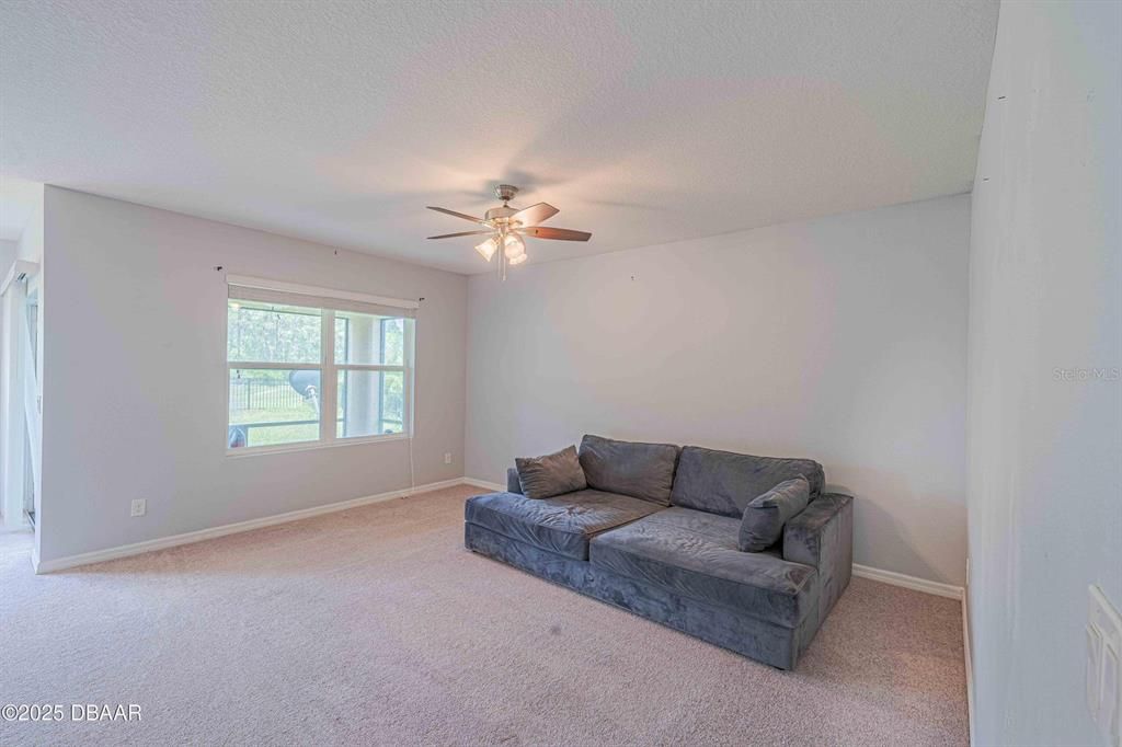 For Sale: $334,900 (3 beds, 2 baths, 1690 Square Feet)