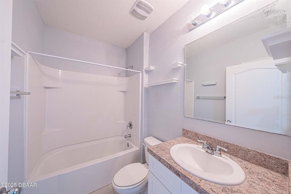 For Sale: $334,900 (3 beds, 2 baths, 1690 Square Feet)