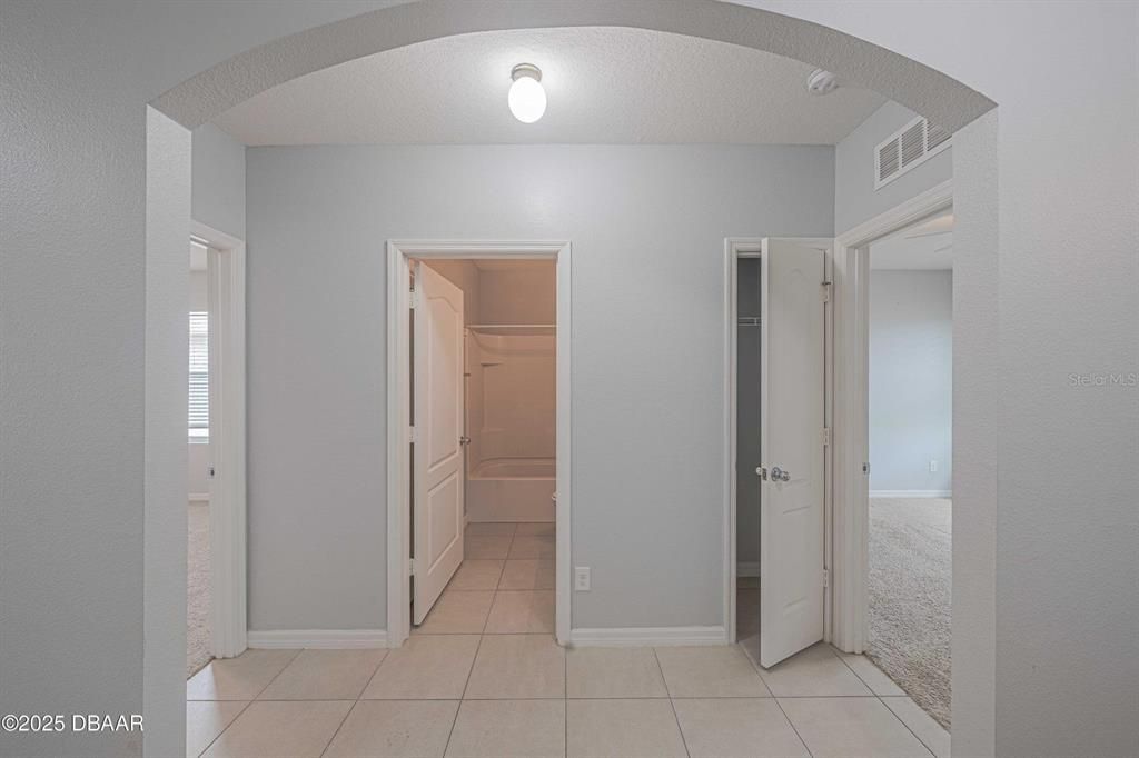 For Sale: $334,900 (3 beds, 2 baths, 1690 Square Feet)