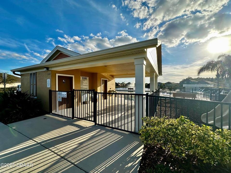 For Sale: $334,900 (3 beds, 2 baths, 1690 Square Feet)