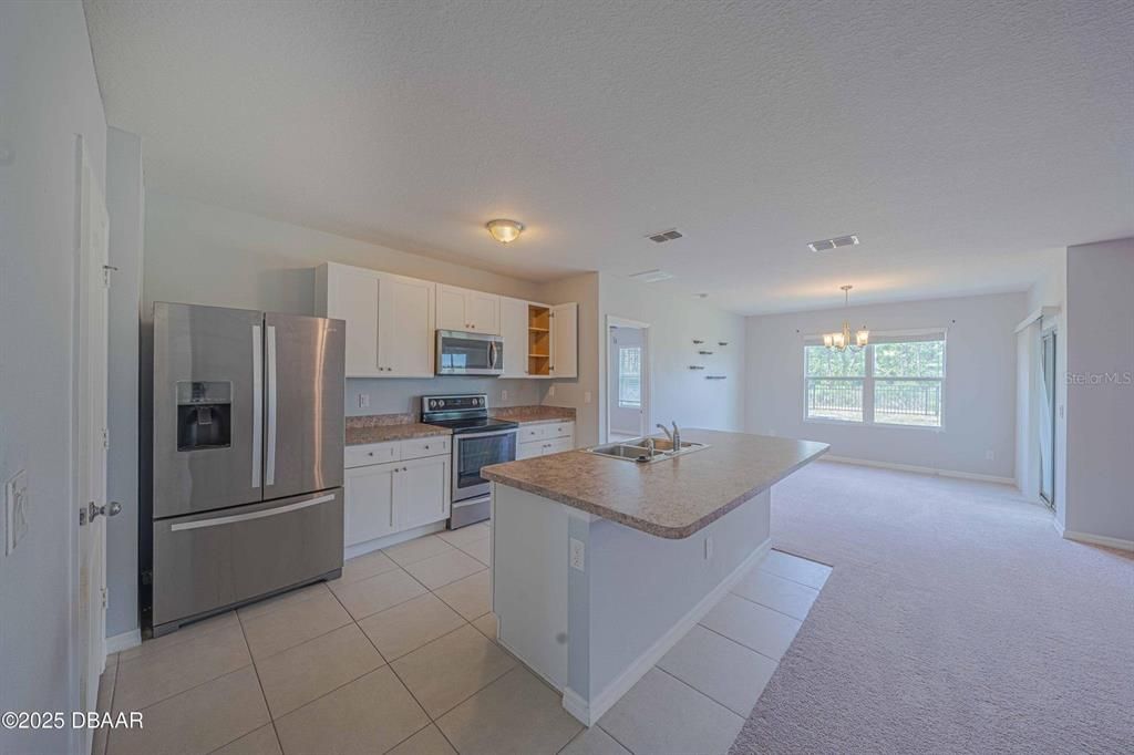 For Sale: $334,900 (3 beds, 2 baths, 1690 Square Feet)