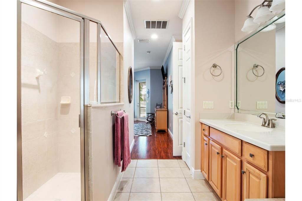 For Sale: $590,000 (4 beds, 3 baths, 2938 Square Feet)