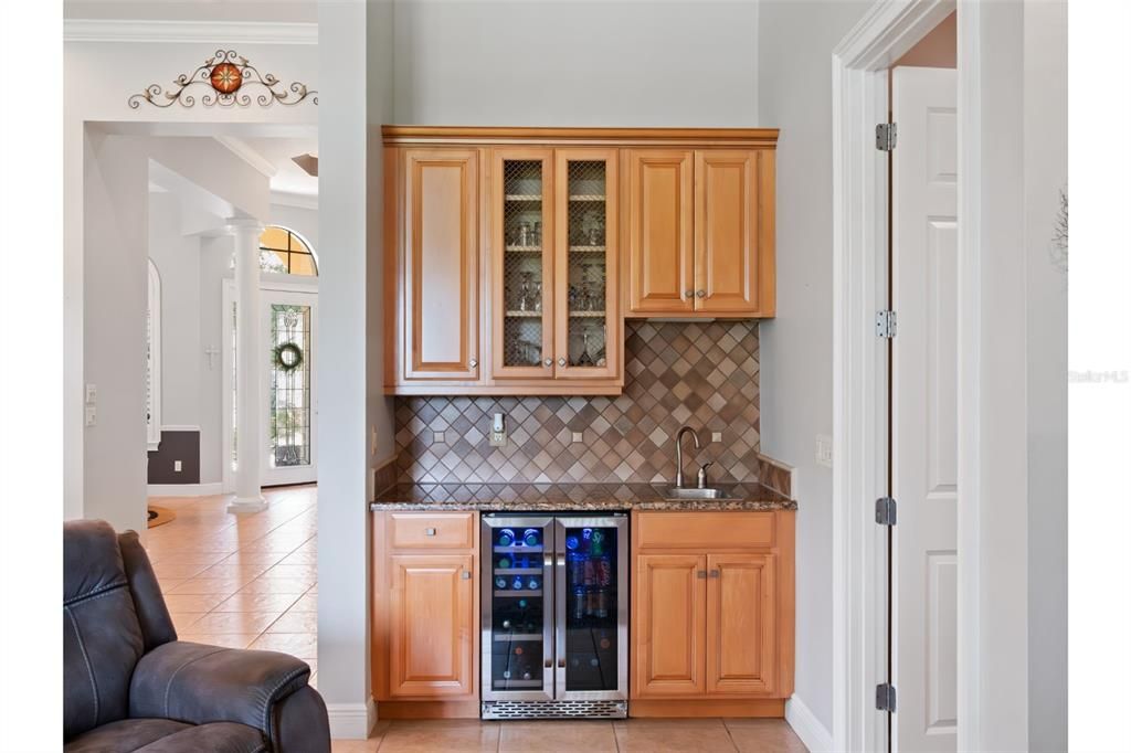 For Sale: $590,000 (4 beds, 3 baths, 2938 Square Feet)