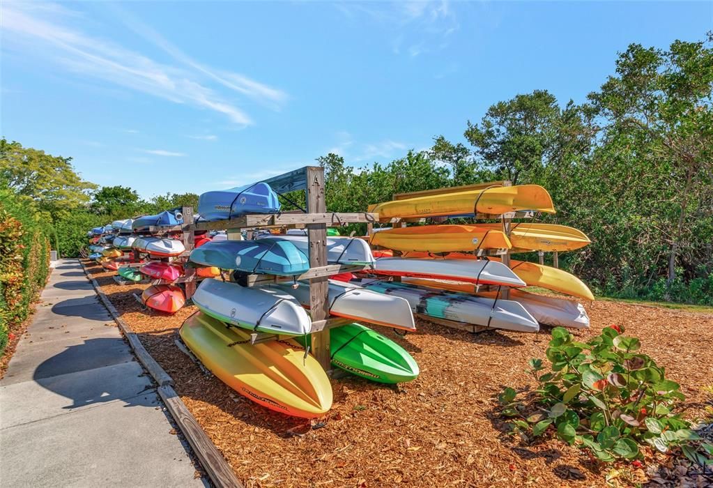 合同活跃: $339,000 (2 贝兹, 2 浴室, 1158 平方英尺)