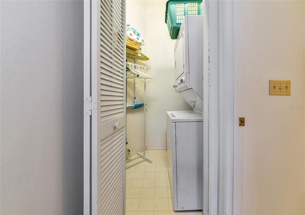 合同活跃: $339,000 (2 贝兹, 2 浴室, 1158 平方英尺)