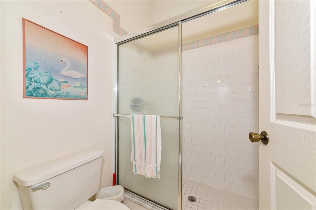 合同活跃: $339,000 (2 贝兹, 2 浴室, 1158 平方英尺)