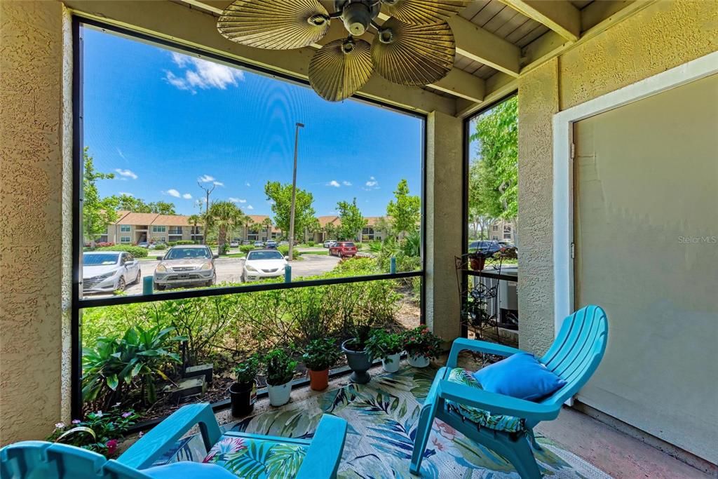 合同活跃: $219,000 (3 贝兹, 2 浴室, 1260 平方英尺)