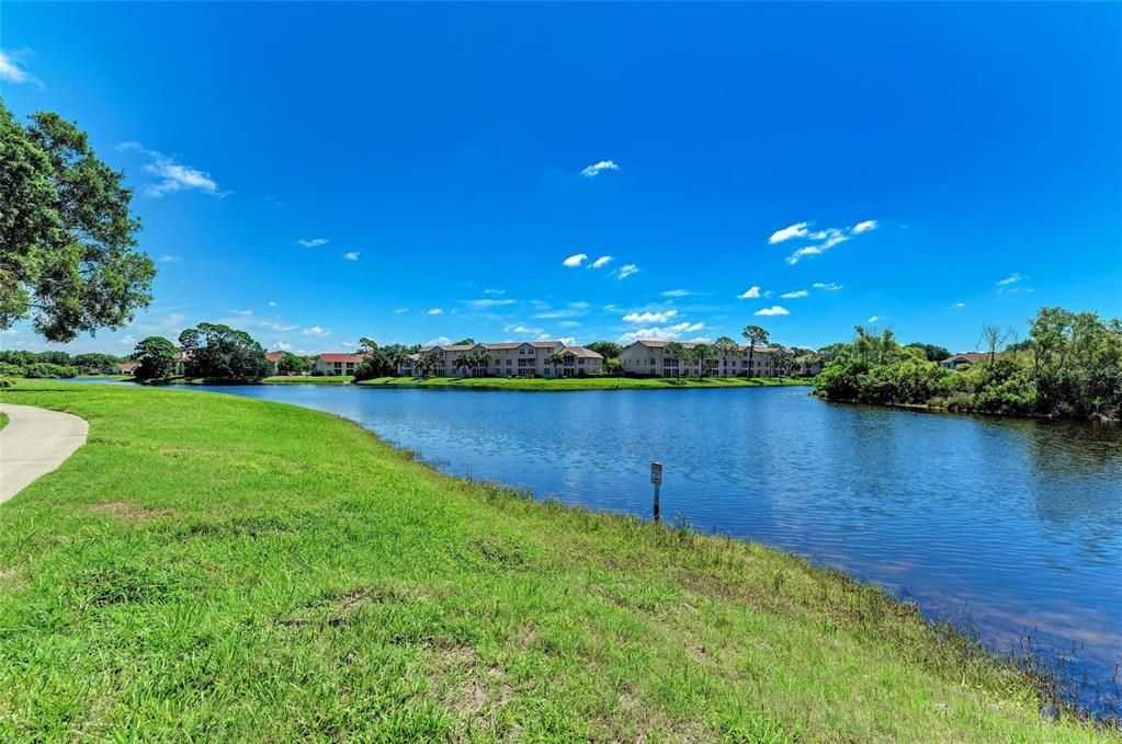 合同活跃: $219,000 (3 贝兹, 2 浴室, 1260 平方英尺)