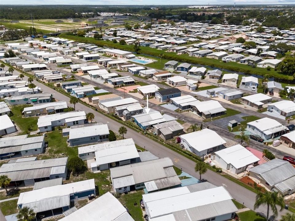 待售: $82,500 (2 贝兹, 2 浴室, 700 平方英尺)