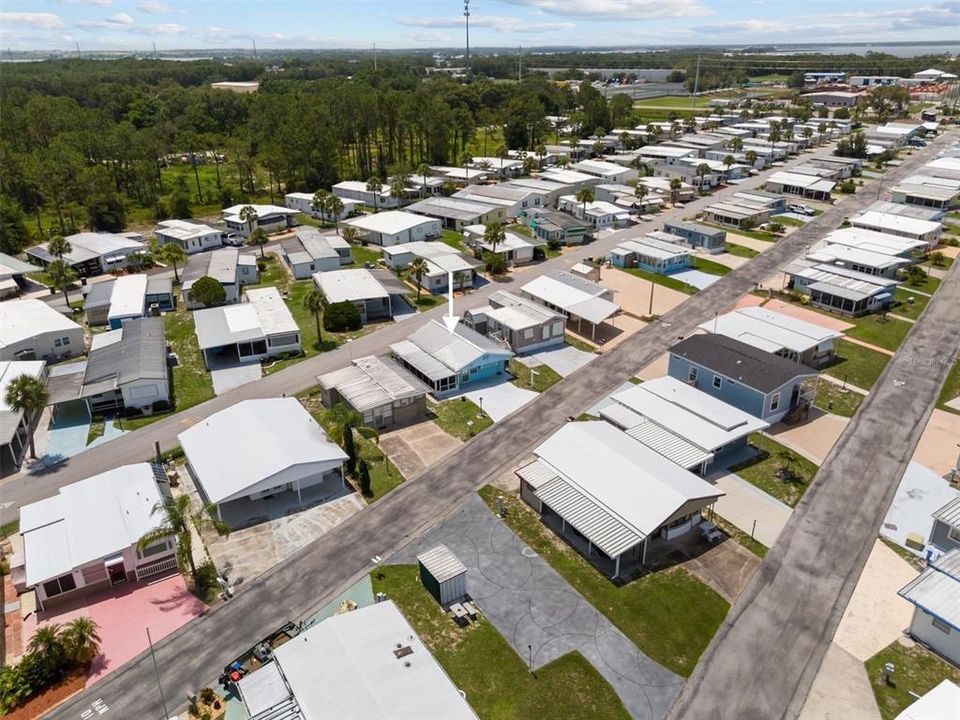 待售: $82,500 (2 贝兹, 2 浴室, 700 平方英尺)