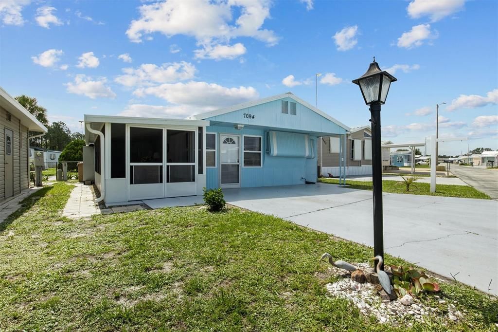 待售: $82,500 (2 贝兹, 2 浴室, 700 平方英尺)