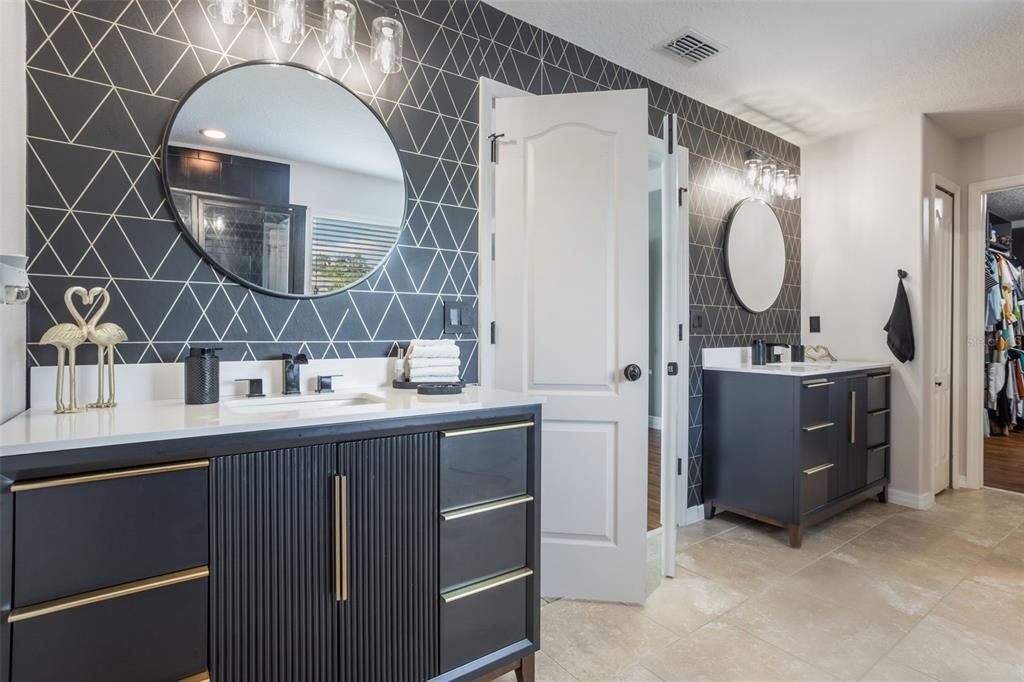 На продажу: $778,900 (5 спален, 4 ванн, 3856 Квадратных фут)