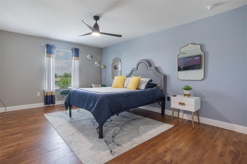 На продажу: $778,900 (5 спален, 4 ванн, 3856 Квадратных фут)